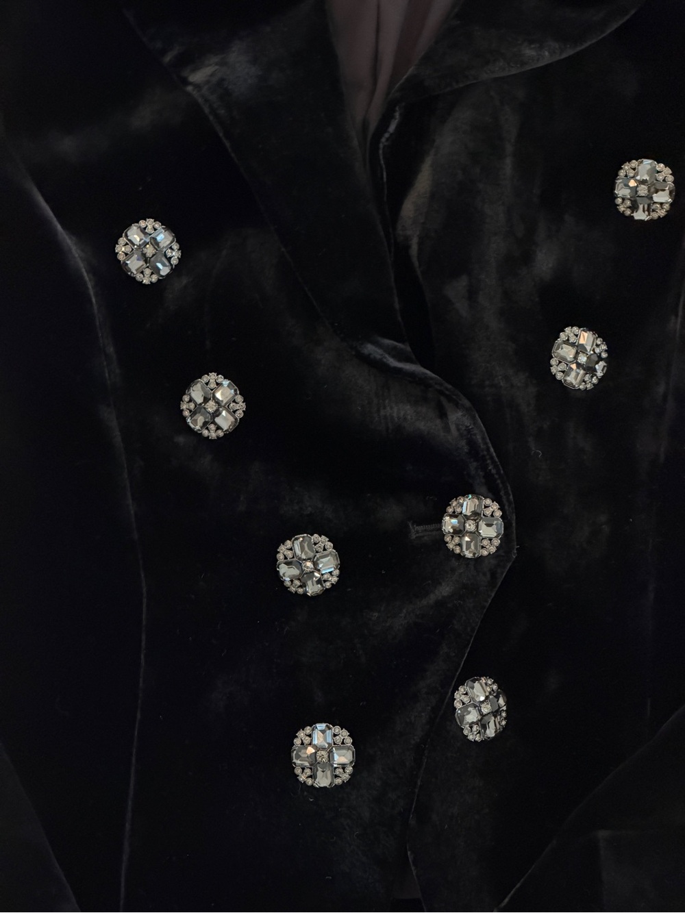L’Agence Bethany Velvet Structured Blazer In Black - Picture 5 of 8